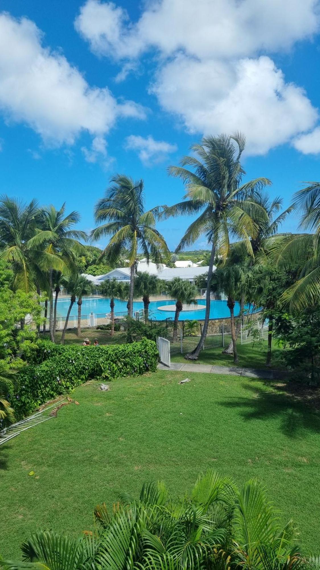 Ferienwohnung La Mangotine - Duplex A Saint Francois Avec Piscine Exterior foto